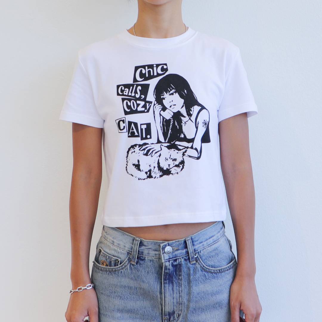 COZY CAT CROP T-SHIRT (WHITE) - KRUCHI 크루치 - CAVA LIFE