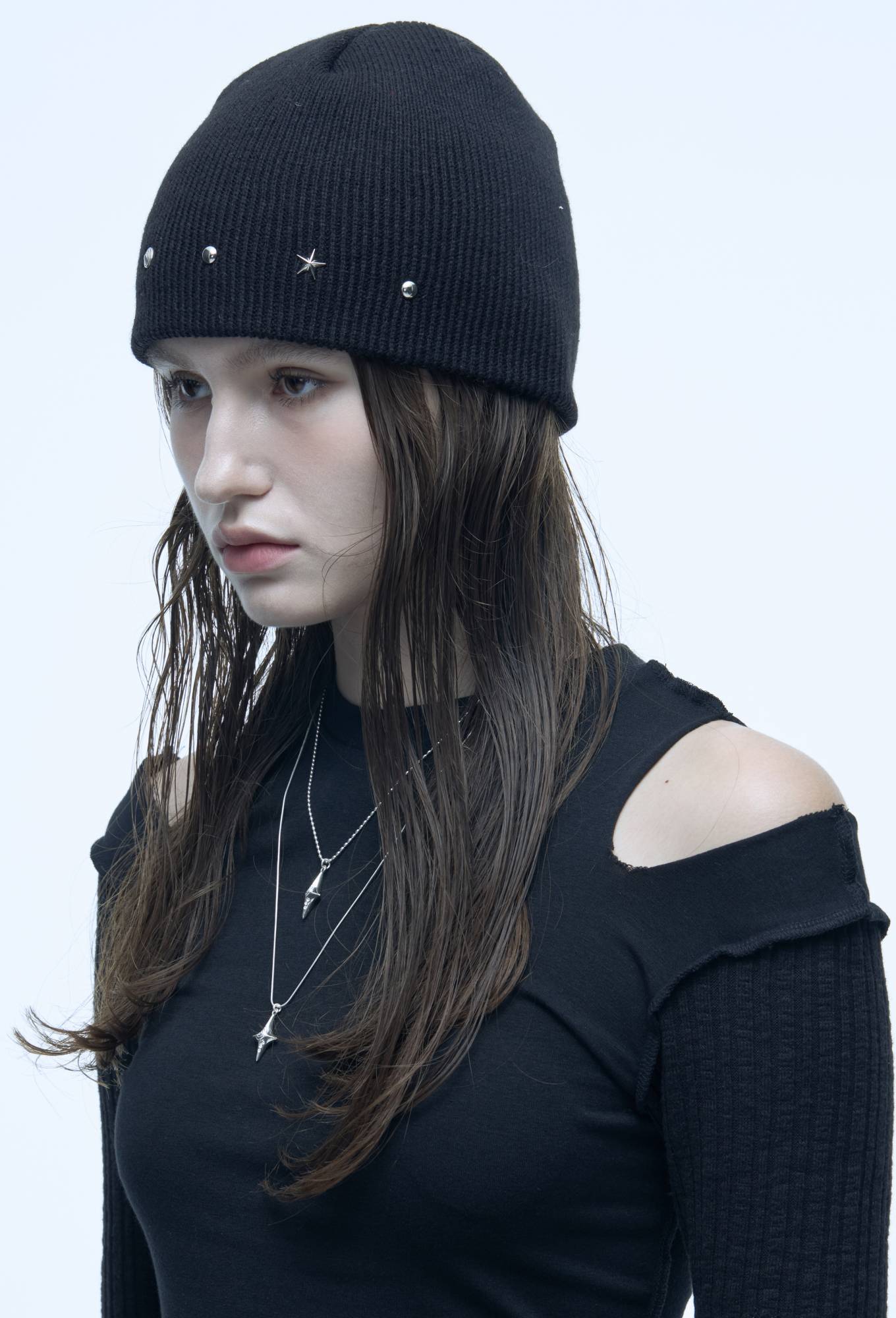 EDDY STUD BEANIE_BLACK