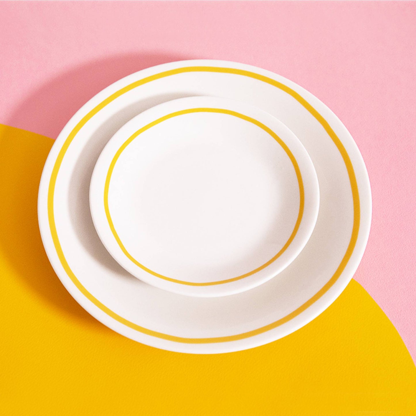 Yellow line plate (2 sizes)