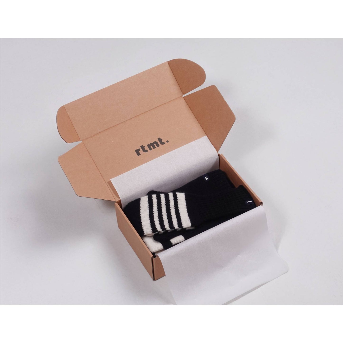 Wool 100% Stripe Mitten / Black Ivory