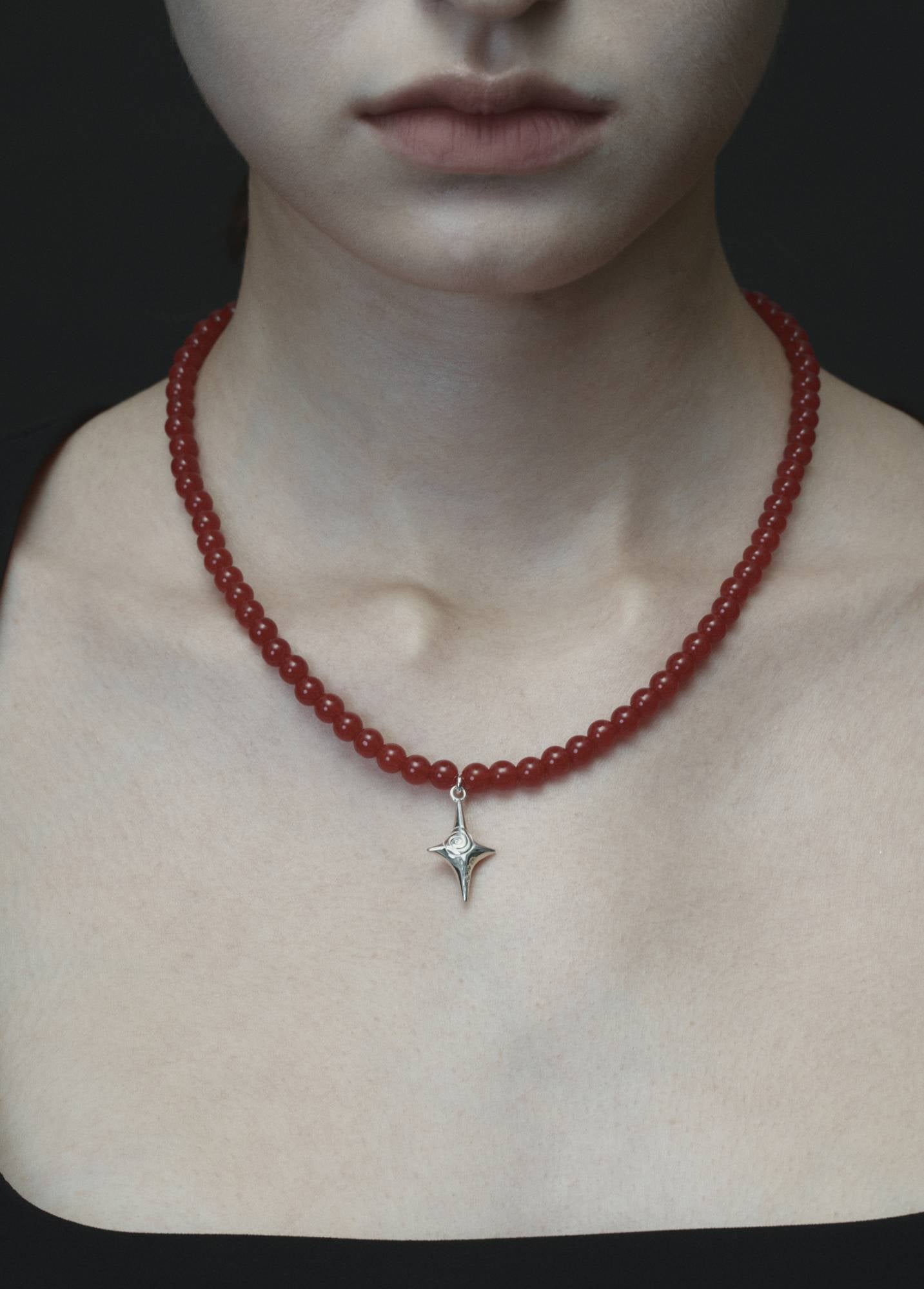 DUST DEVIL NECKLACE_RED I SILVER