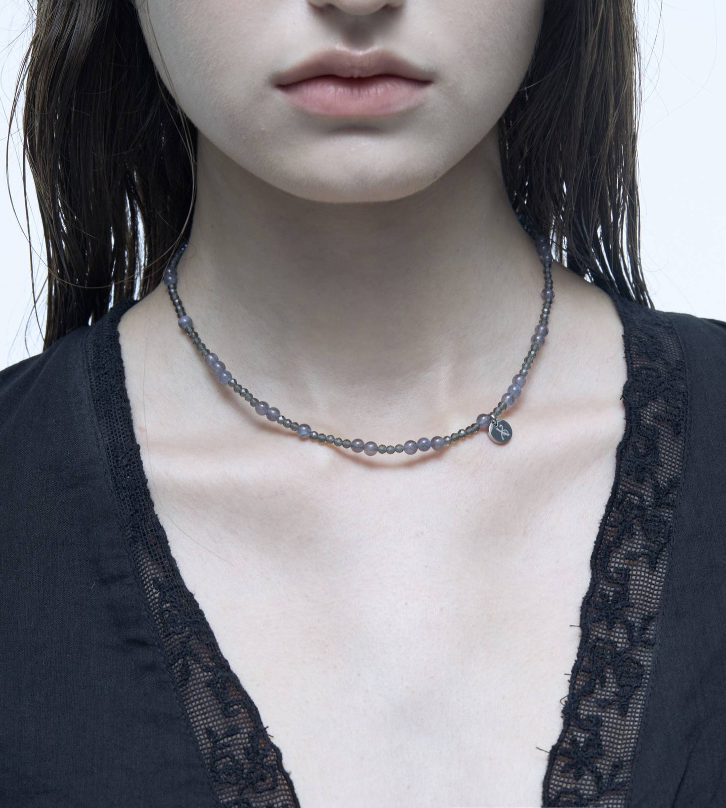 BERRY NECKLACE_GREY