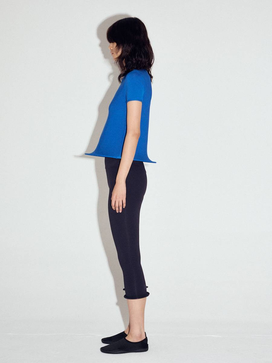 Wired hem basic top in Blue