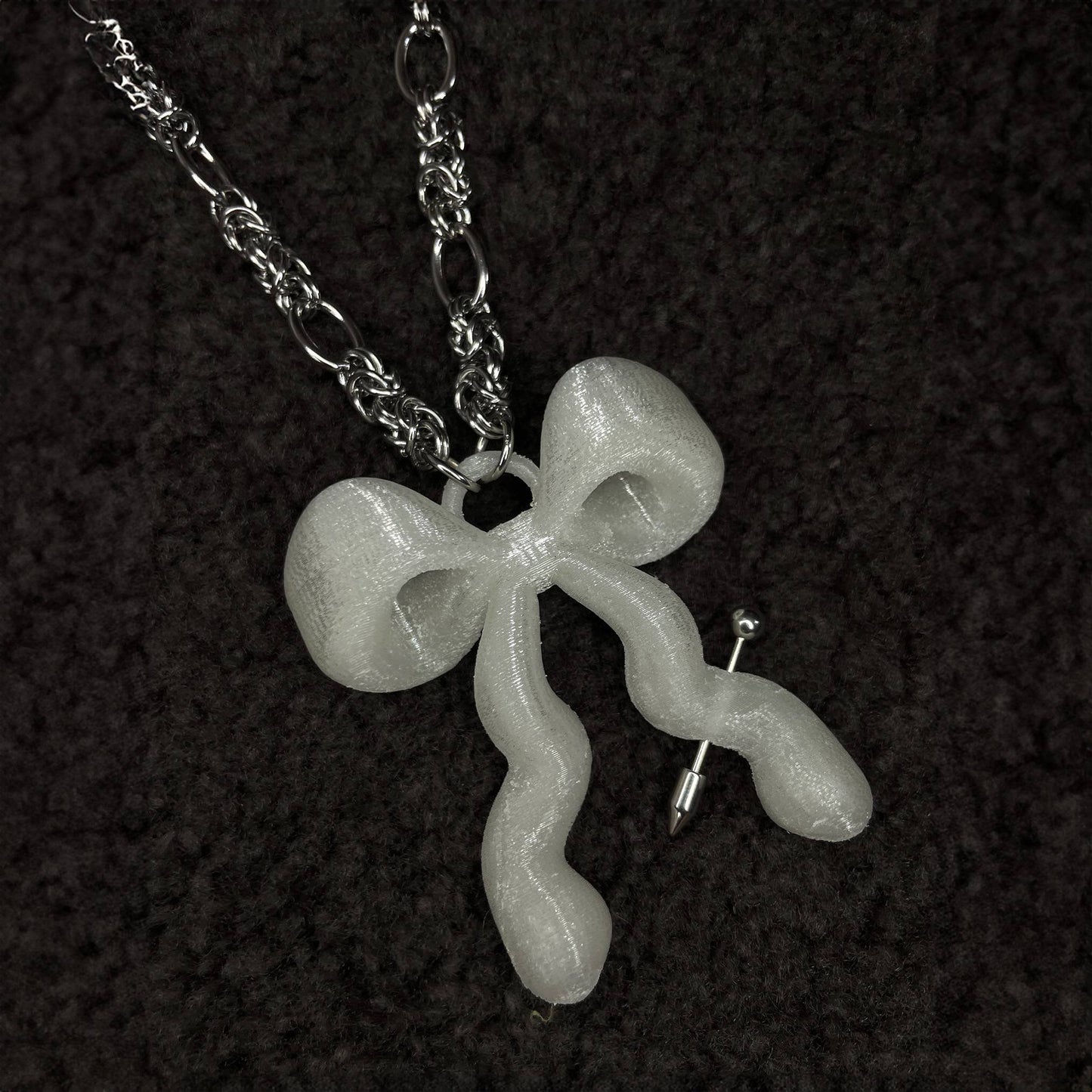 RIBBON NECKLACE (clear)