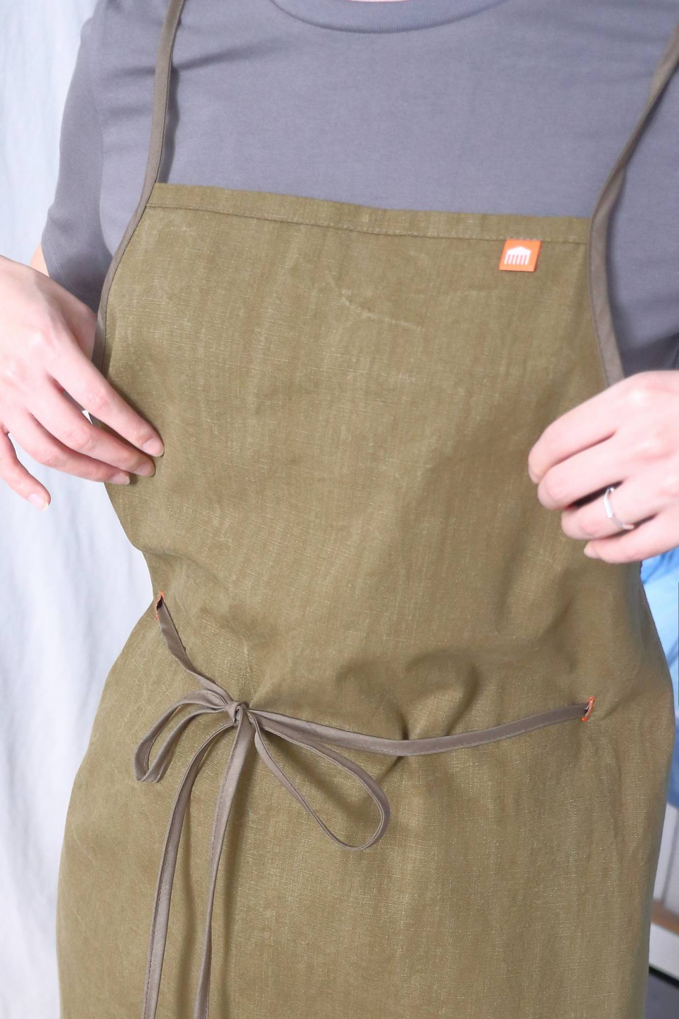 Wraparound Apron H in Tan