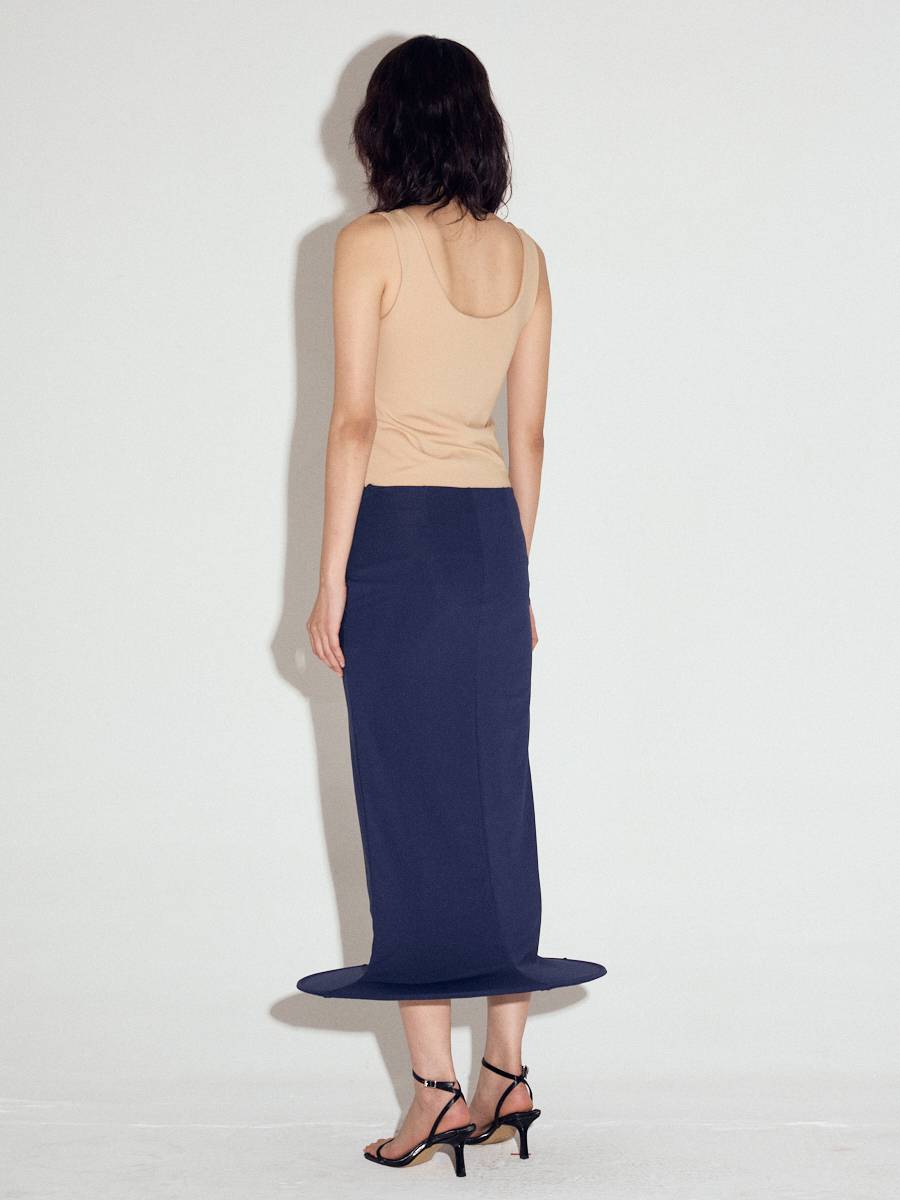 Wired hem cylinder skirt in Navy