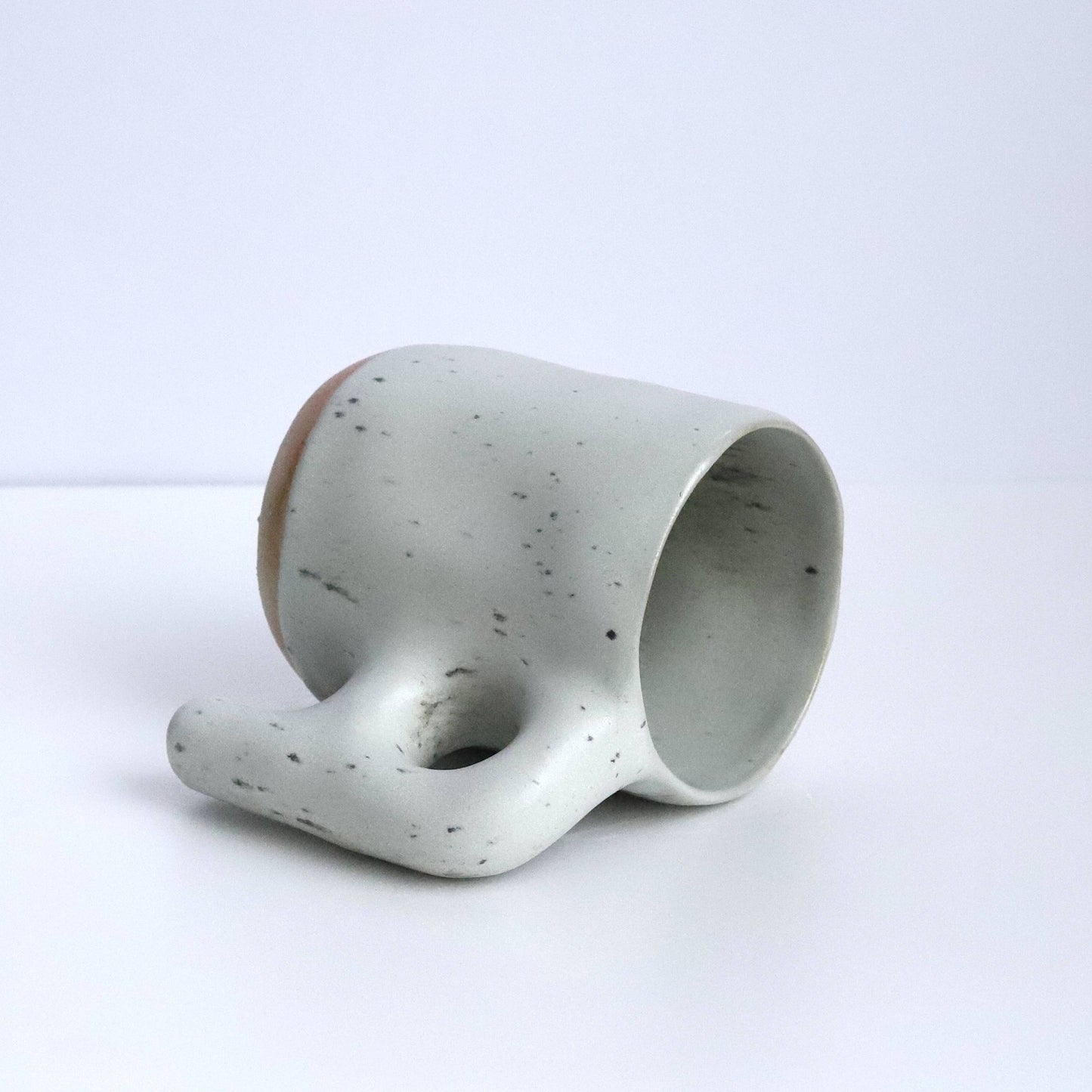 Ear mug 귀머그 celadon 01 - Yerim Park 박예림 - CAVA LIFE