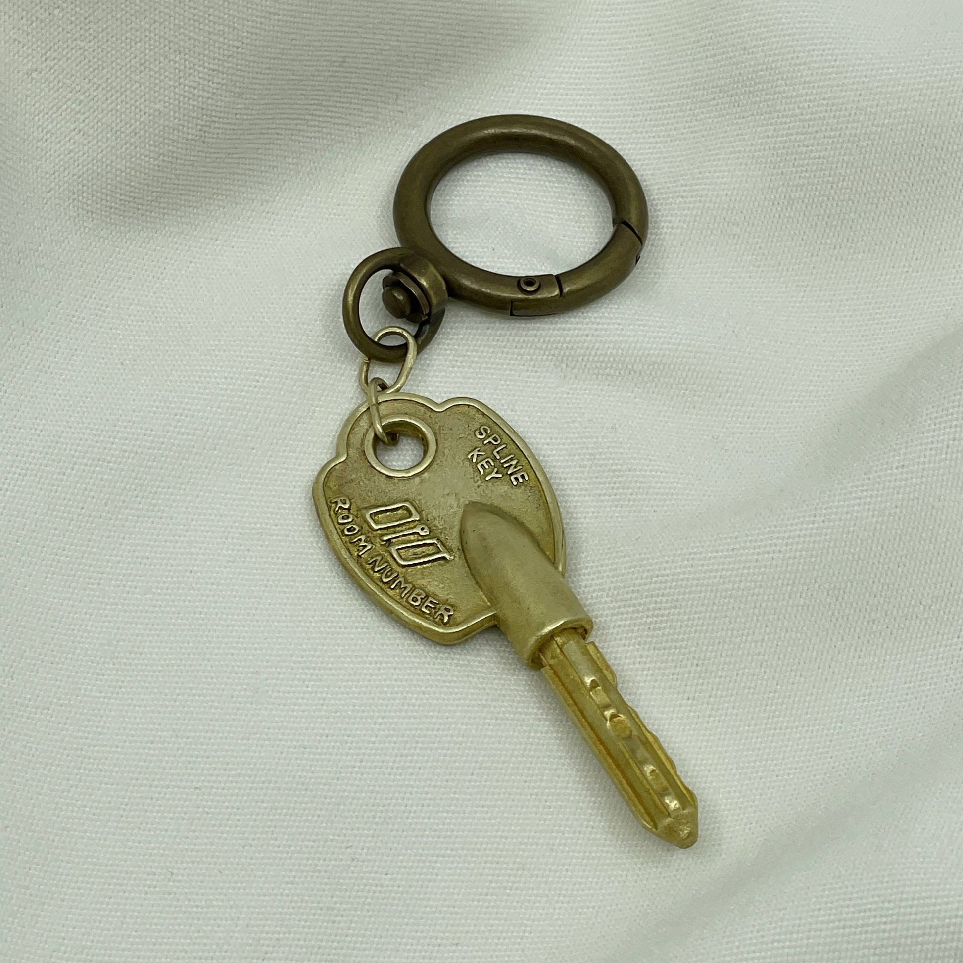 The Key to Room ㅁ1ㅁ - [M_M] [믐] - CAVA LIFE