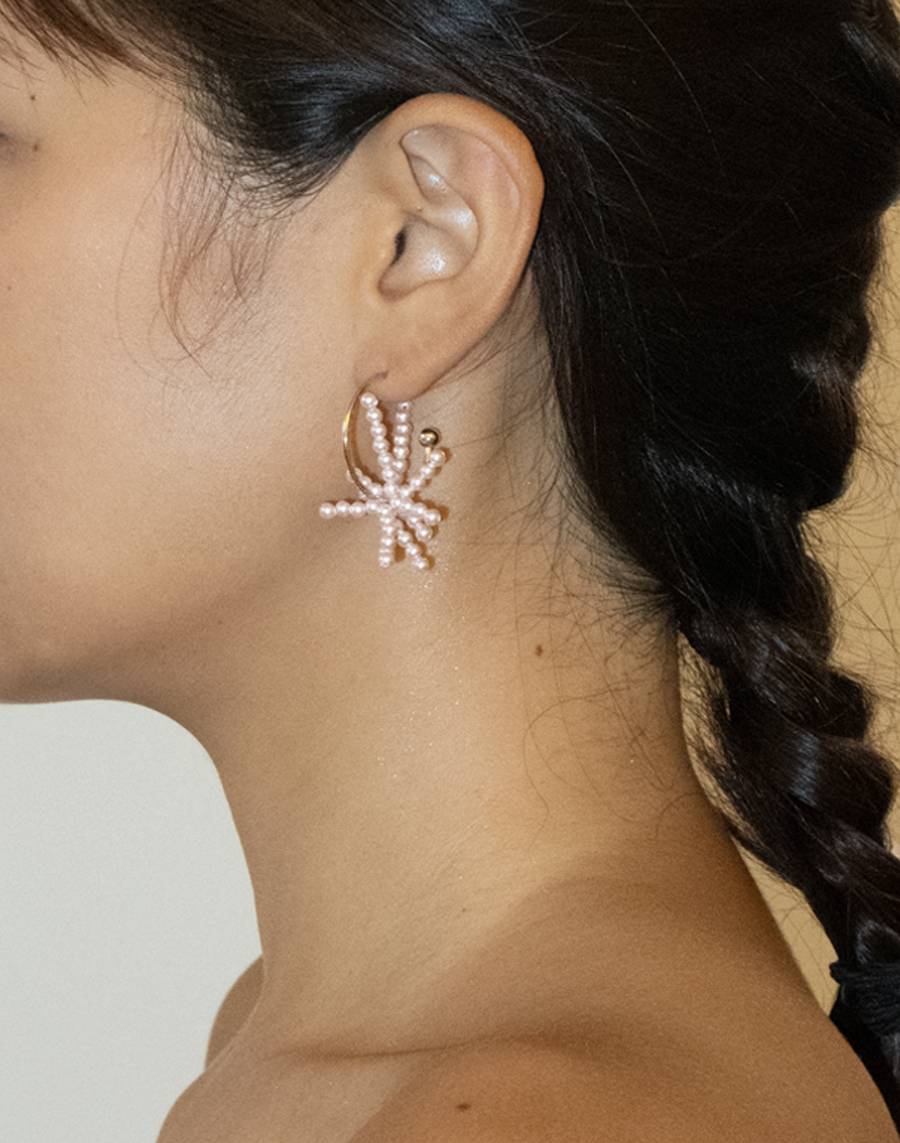 Signature pale pink motif Earrings(mini)│시그니처 페일 핑크 모티브 귀걸이(미니) - Pauline Louise 폴린루이즈 - CAVA LIFE