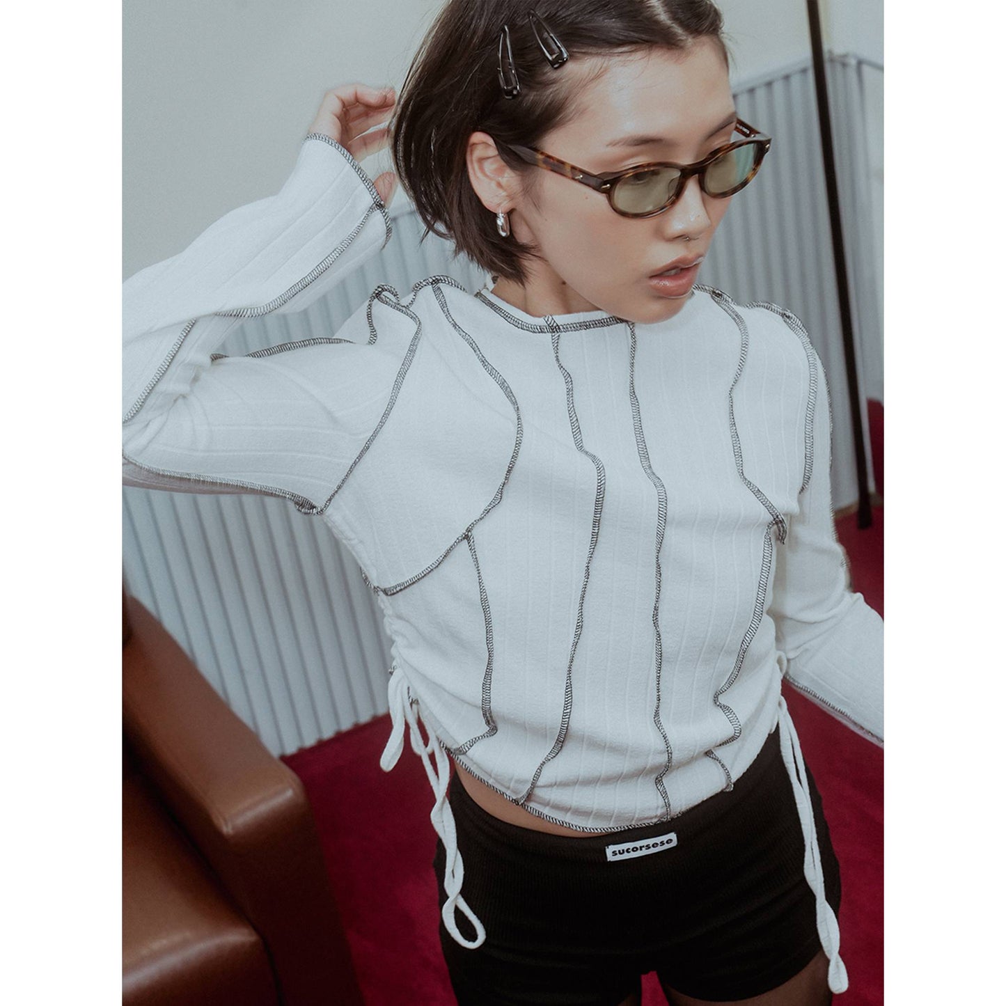 PIECE CUTOUT LONG SLEEVES TOP (WHITE)