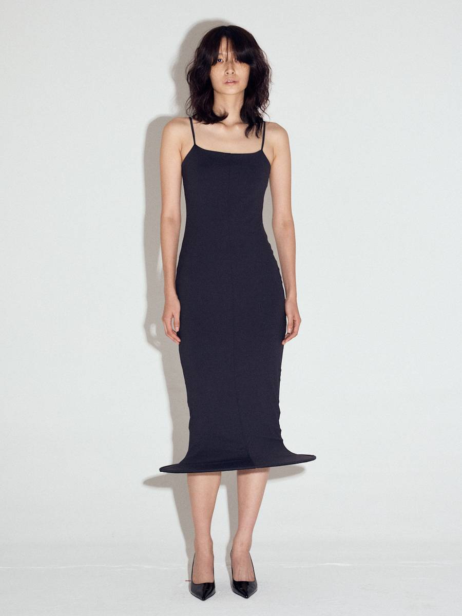 Wired hem classic midi dress in Matt Black