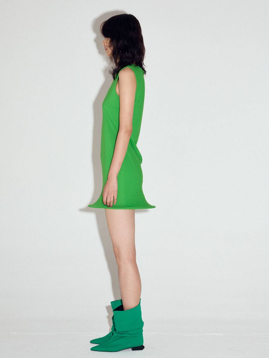 Wired hem midi dress in Kelly Green