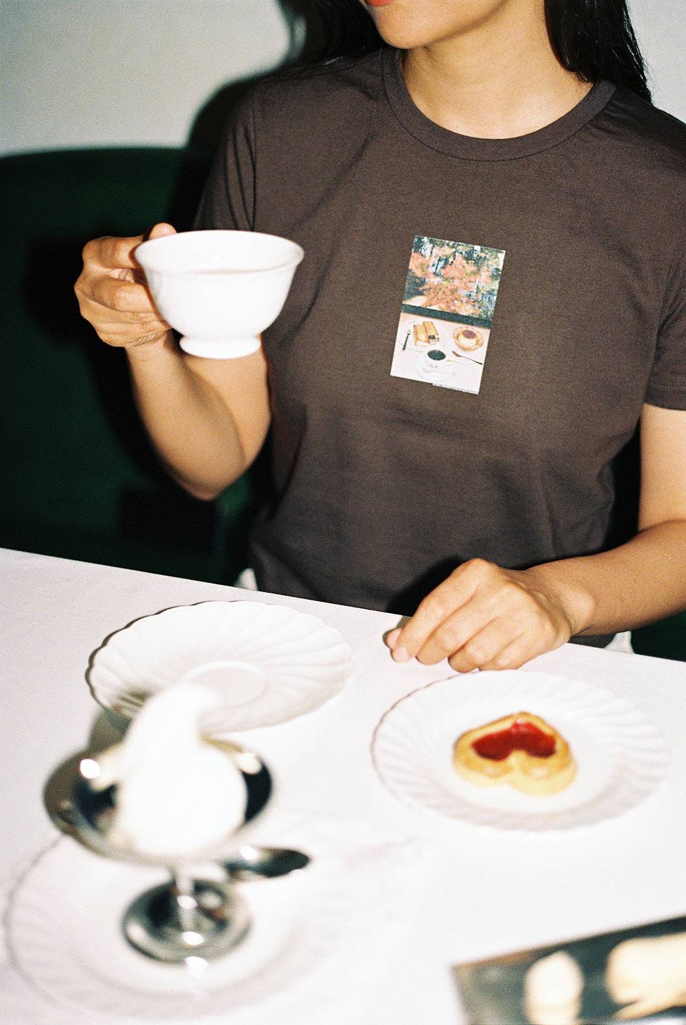 AUTUMN / BREAKFAST GIRL'S T-SHIRT