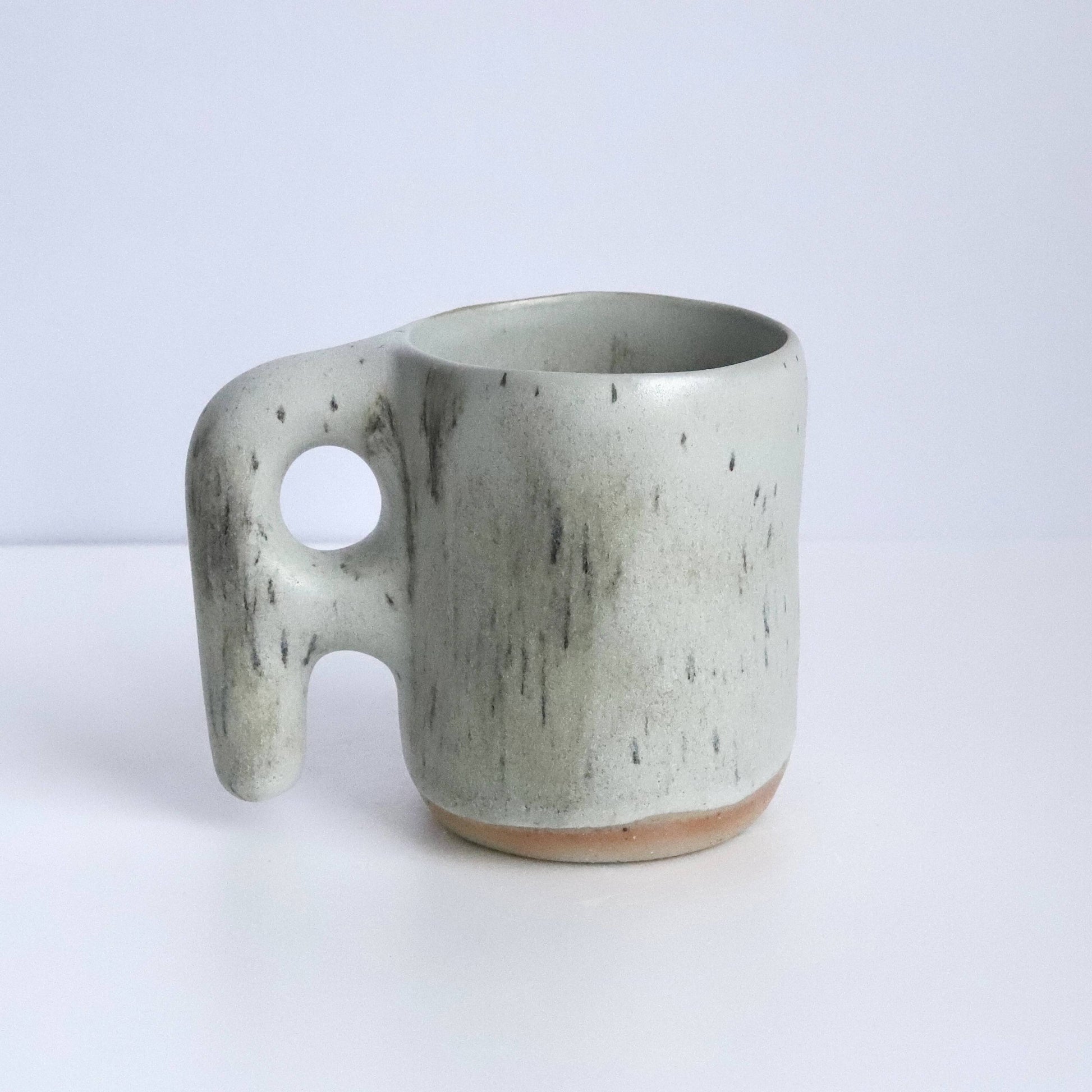 Ear mug 귀머그 celadon 01 - Yerim Park 박예림 - CAVA LIFE