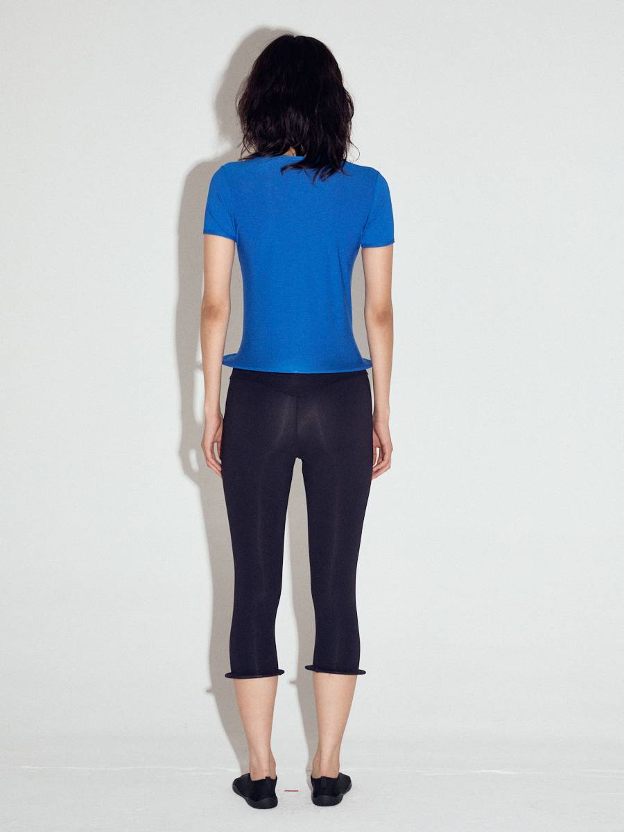 Wired hem basic top in Blue