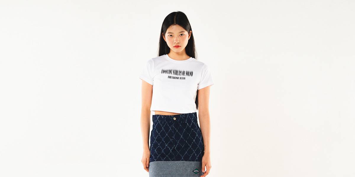 STIPPLE SHORT SLEEVE CROP TEE