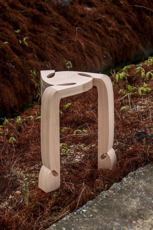 Curly Stool 02