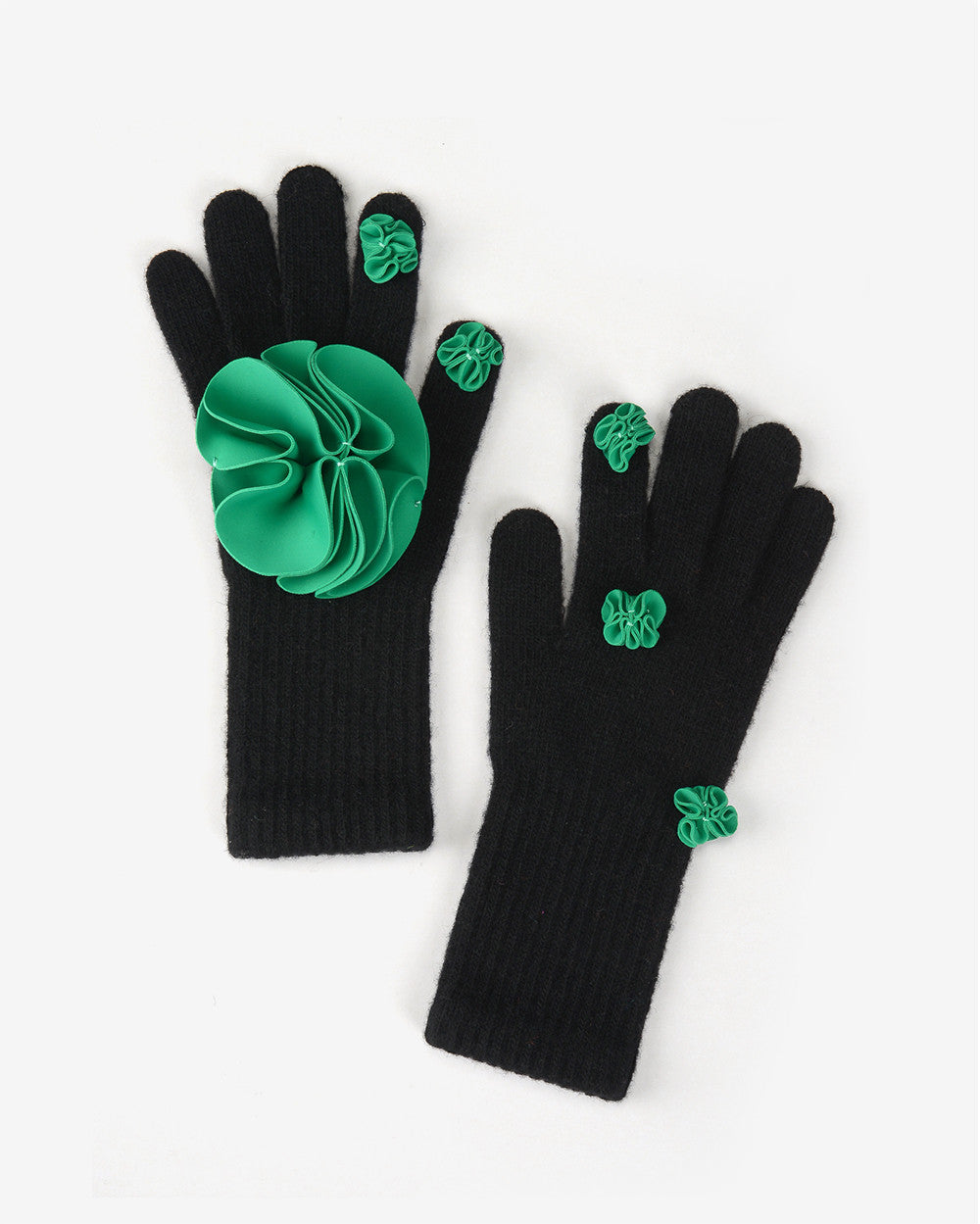 Guko Gloves in Spinach Green - SUN WOO 선우 - CAVA LIFE