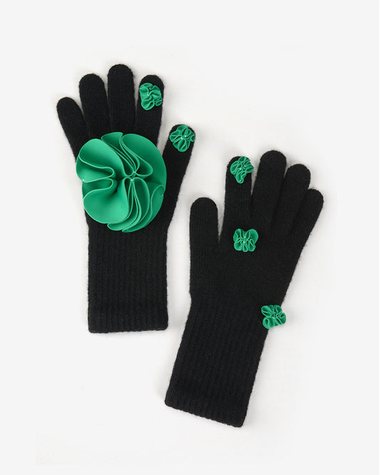 Guko Gloves in Spinach Green - SUN WOO 선우 - CAVA LIFE